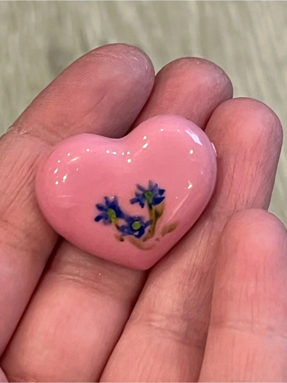 Vintage plastic Pink Heart Pinback Brooch
